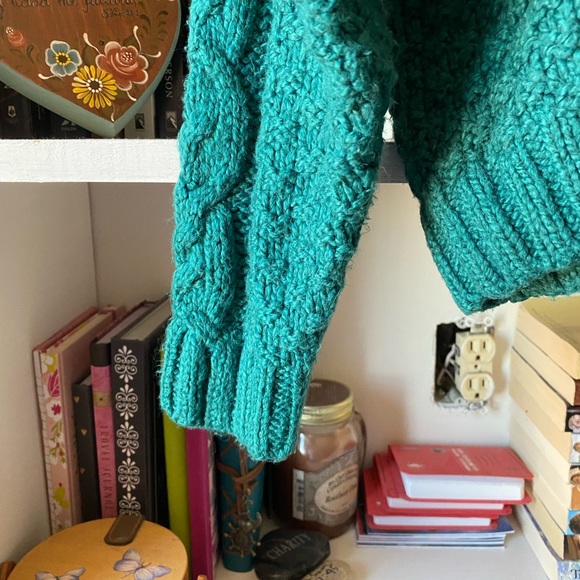 Aerie | Emerald Chunky Oversized Cable Knit Sweater - Picture 3 of 14